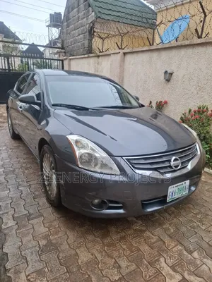 Nissan Altima 2.5 2012 Gray
