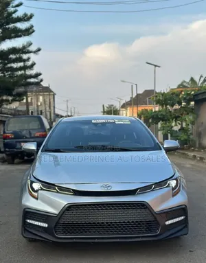 Toyota Corolla SE 2020 Silver