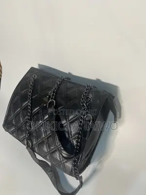 Elegent Black Hand Bag