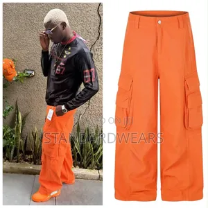 Baggy Wide-Leg Cargo Pants