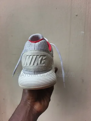 Nike Hyperdunk Low
