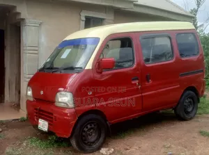 Suzuki Every 2010 Red