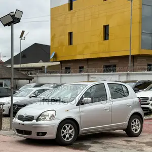 Toyota Yaris 2004 Silver