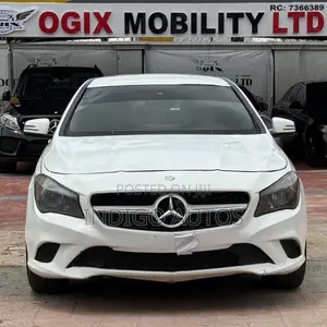 Mercedes-Benz CLA-Class CLA 250 4MATIC Sedan 2014 White