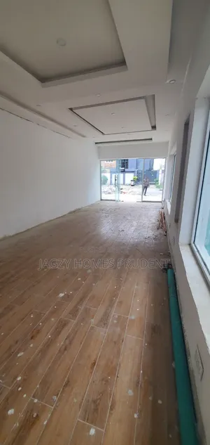 Shop for Rent in Very Busy Area