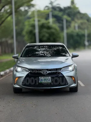 Toyota Camry 2015 Silver