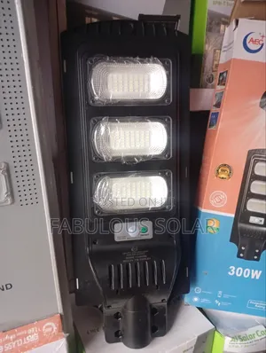 Original 300watts Solar Street Light (3 Eyes)first Class England