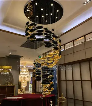 Luxury Custom Chandeliers for Hotel Lobby Villa Spiral Staircase Light