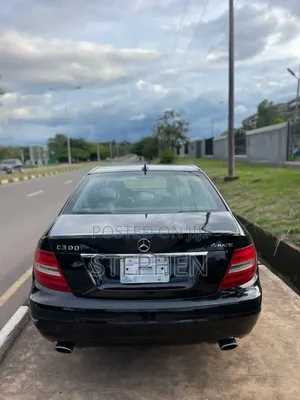 Mercedes-Benz C300 2012 Black