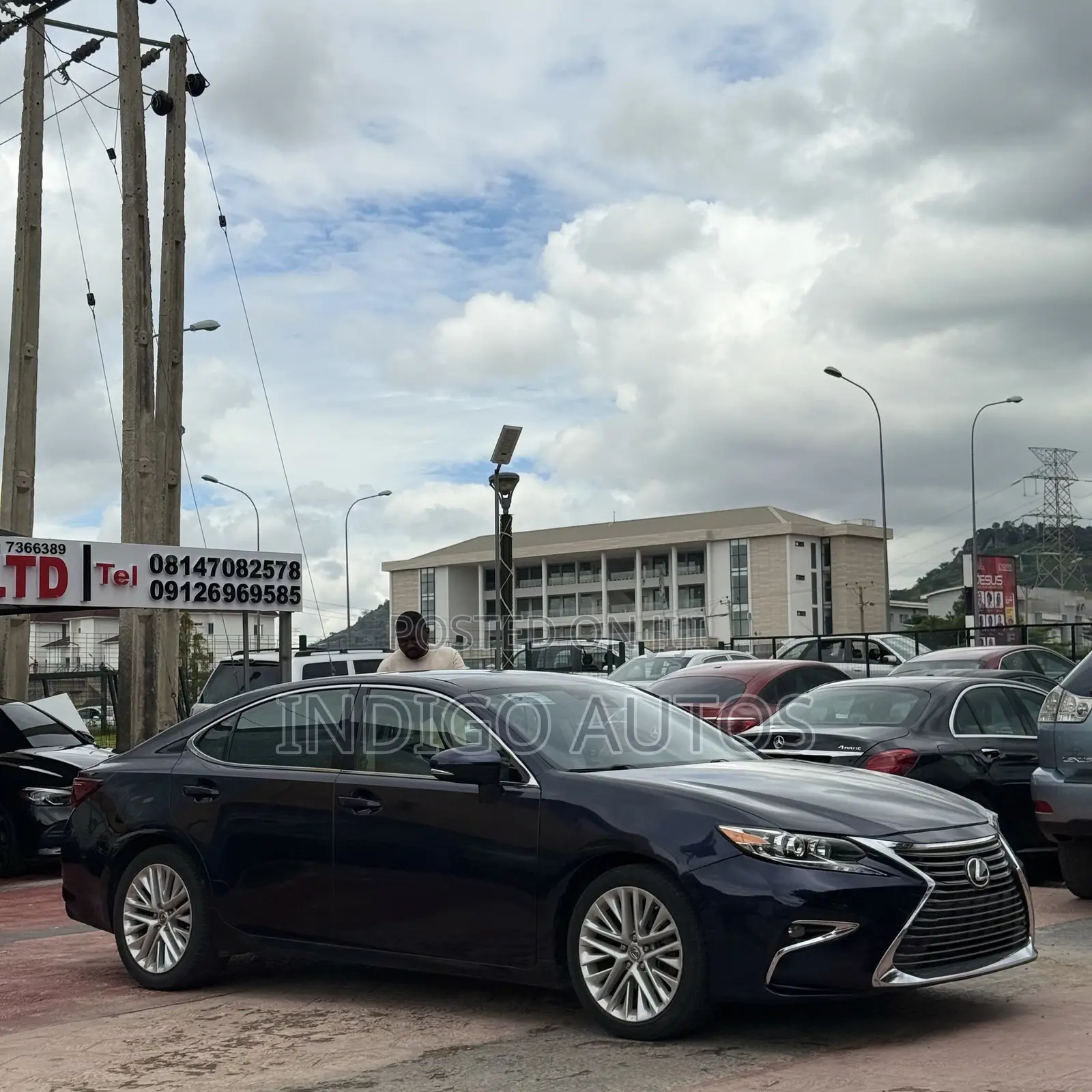Lexus ES 2018 Blue