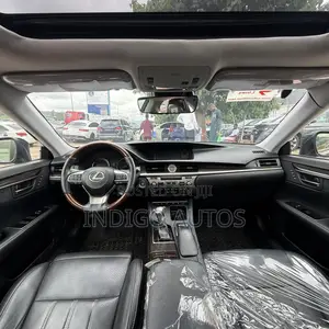 Lexus ES 2018 Blue