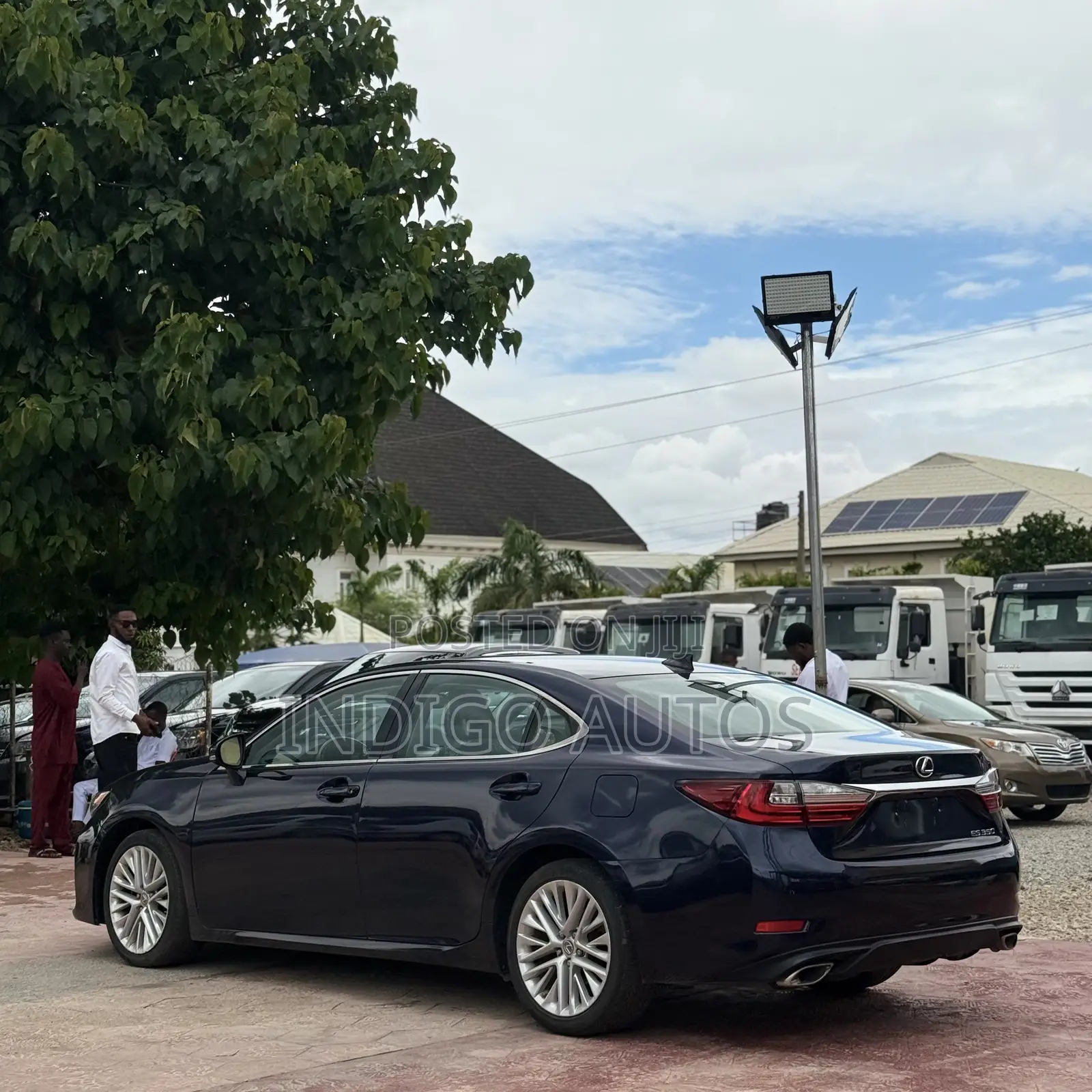 Lexus ES 2018 Blue