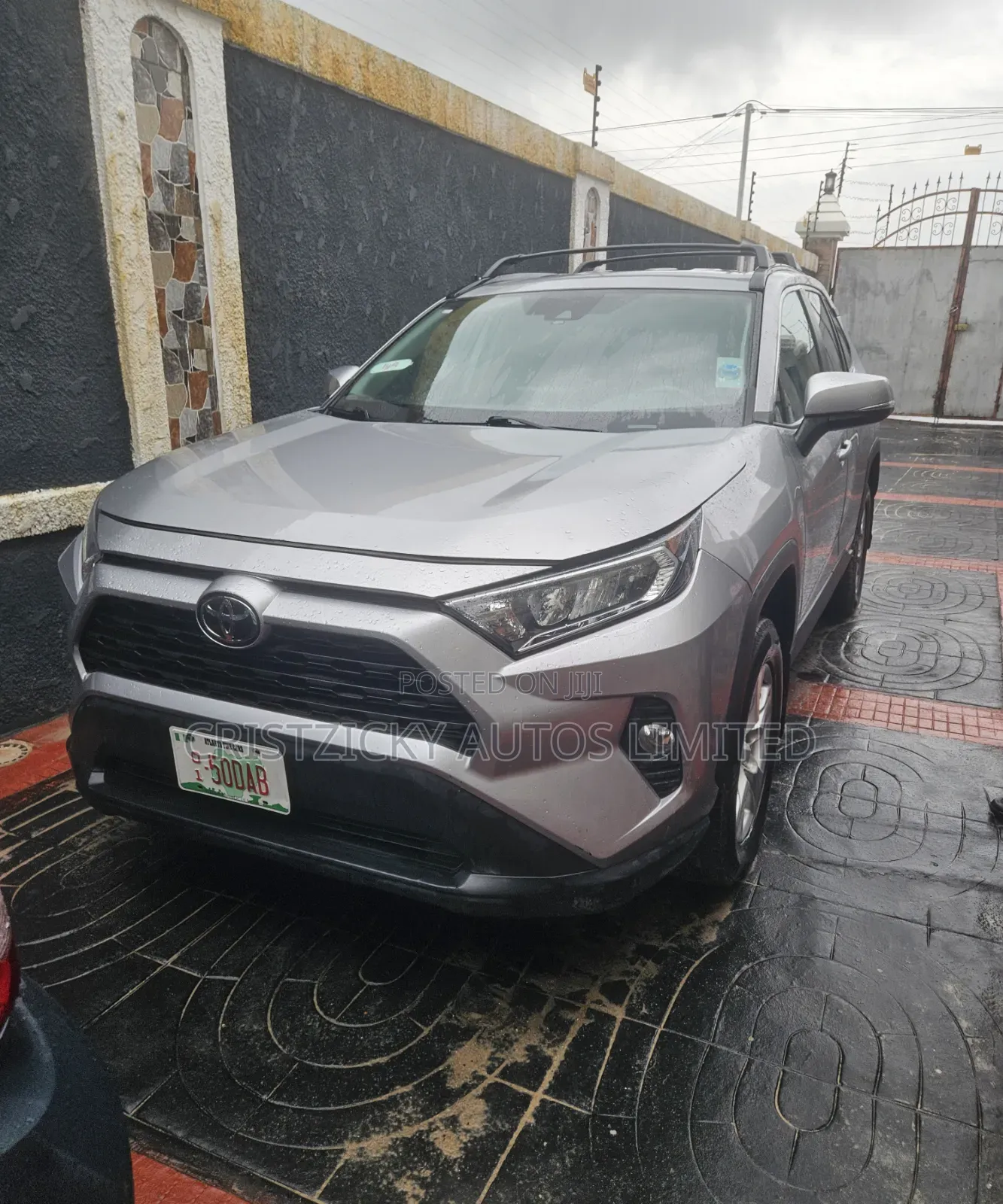 Toyota RAV4 2021 Silver