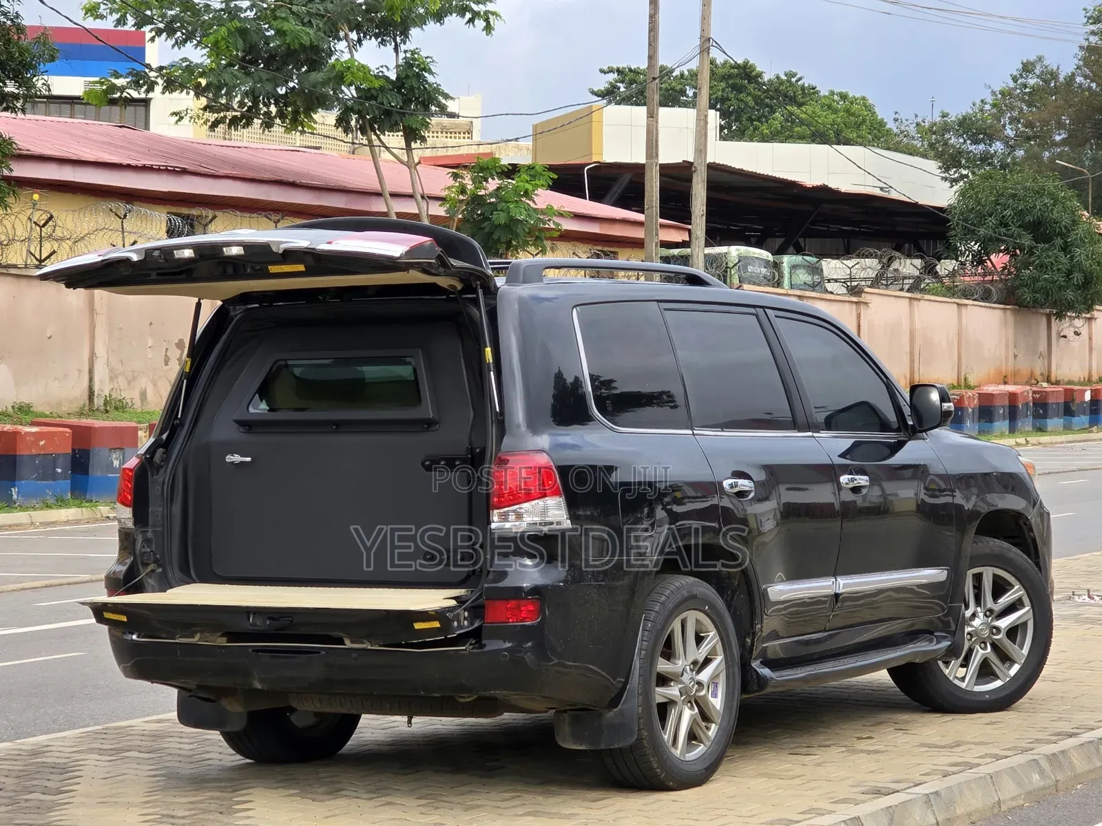 Lexus LX 570 AWD 2014 Black