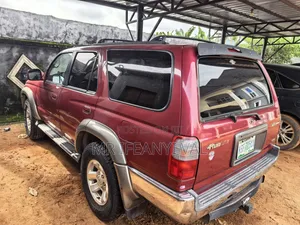 Toyota 4-Runner 2002 Red