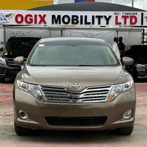 Toyota Venza V6 AWD 2010 Brown