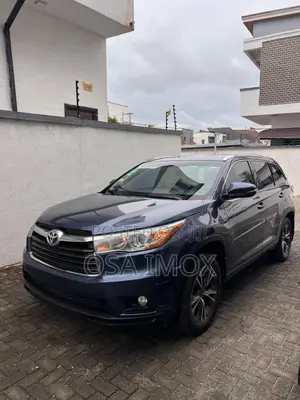 Toyota Highlander XLE V6 4x4 (3.5L 6cyl 6A) 2016 Blue