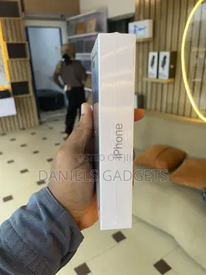 New Apple iPhone 14 Pro 128 GB Silver