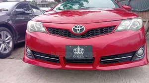 Toyota Camry SE 4dr Sedan (2.5L 4cyl 6A) 2013 Red
