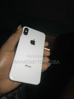 Apple iPhone X 64 GB White