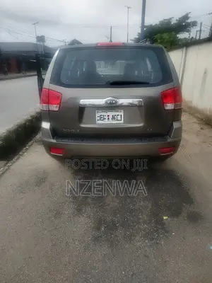 Kia Mohave 2010 Gray