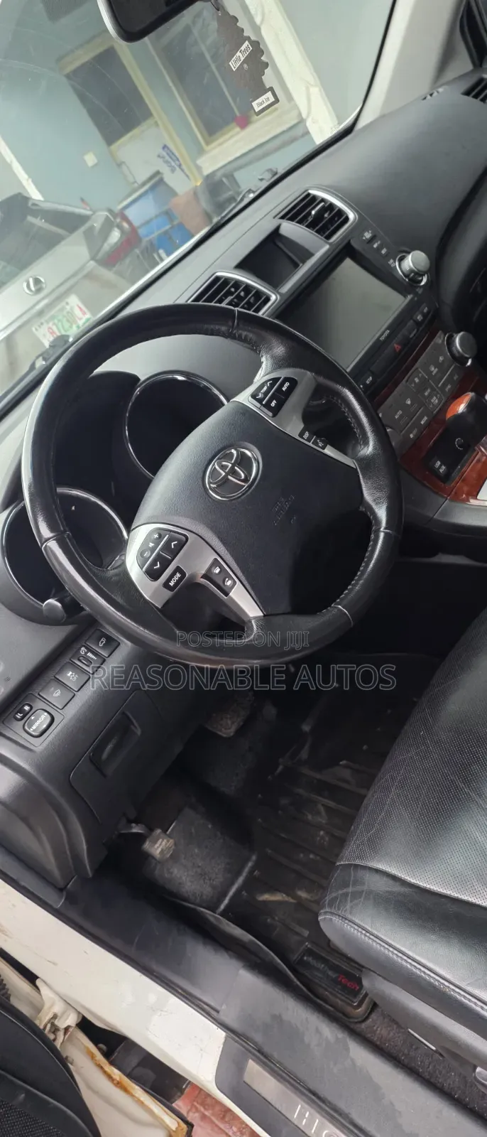 Toyota Highlander Limited 2012 White