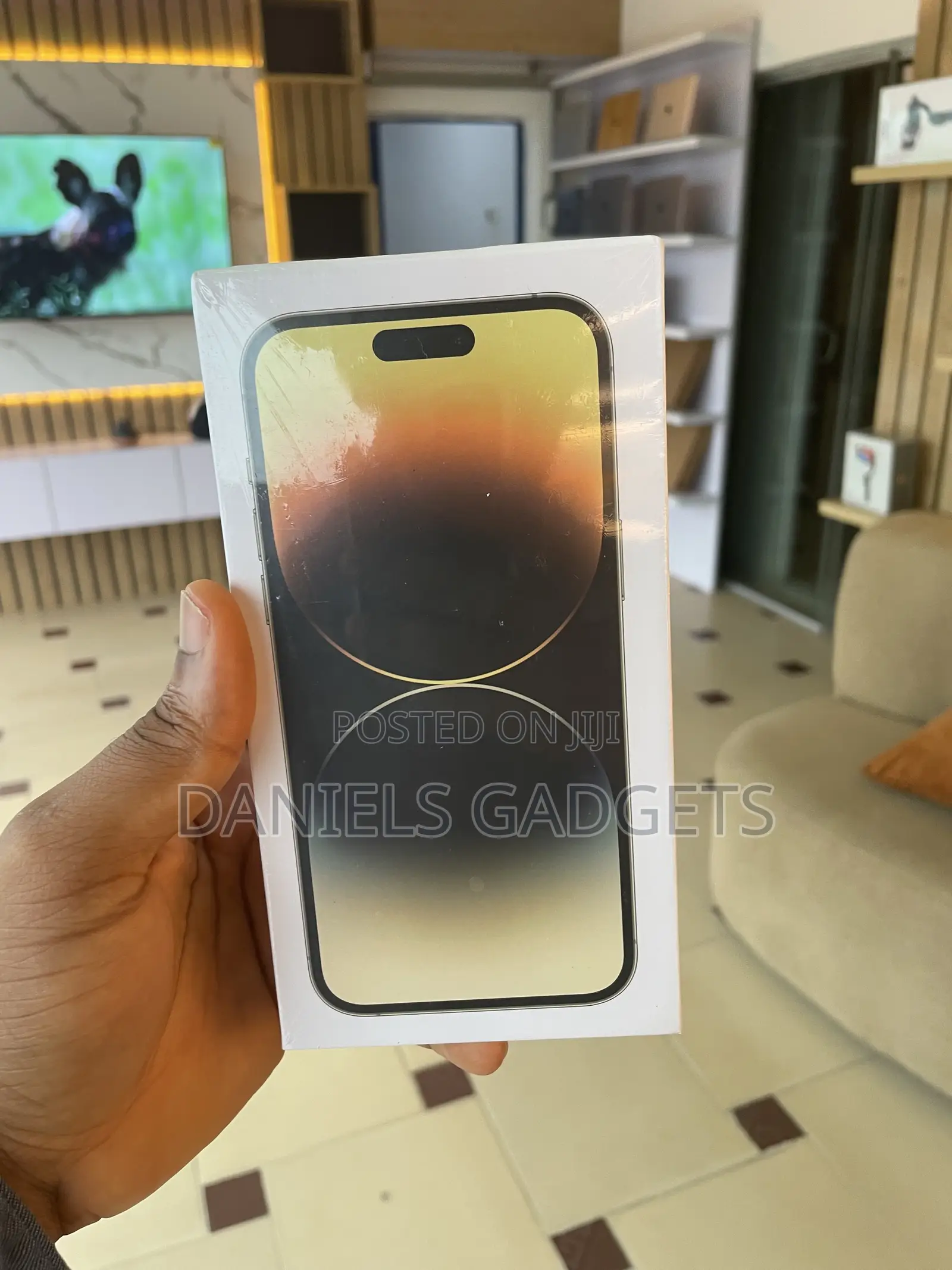 New Apple iPhone 14 Pro Max 128 GB Gold
