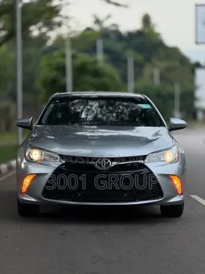 Toyota Camry 2016 Silver