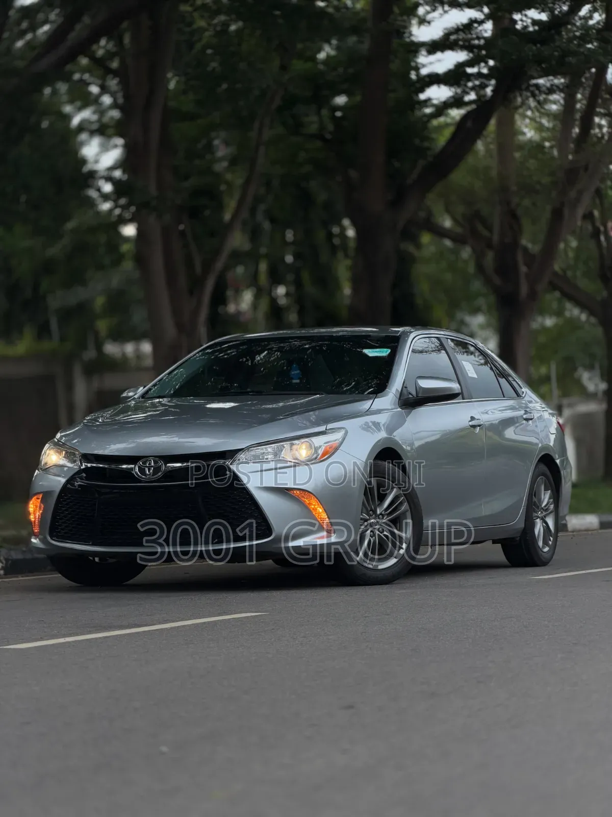 Toyota Camry 2016 Silver