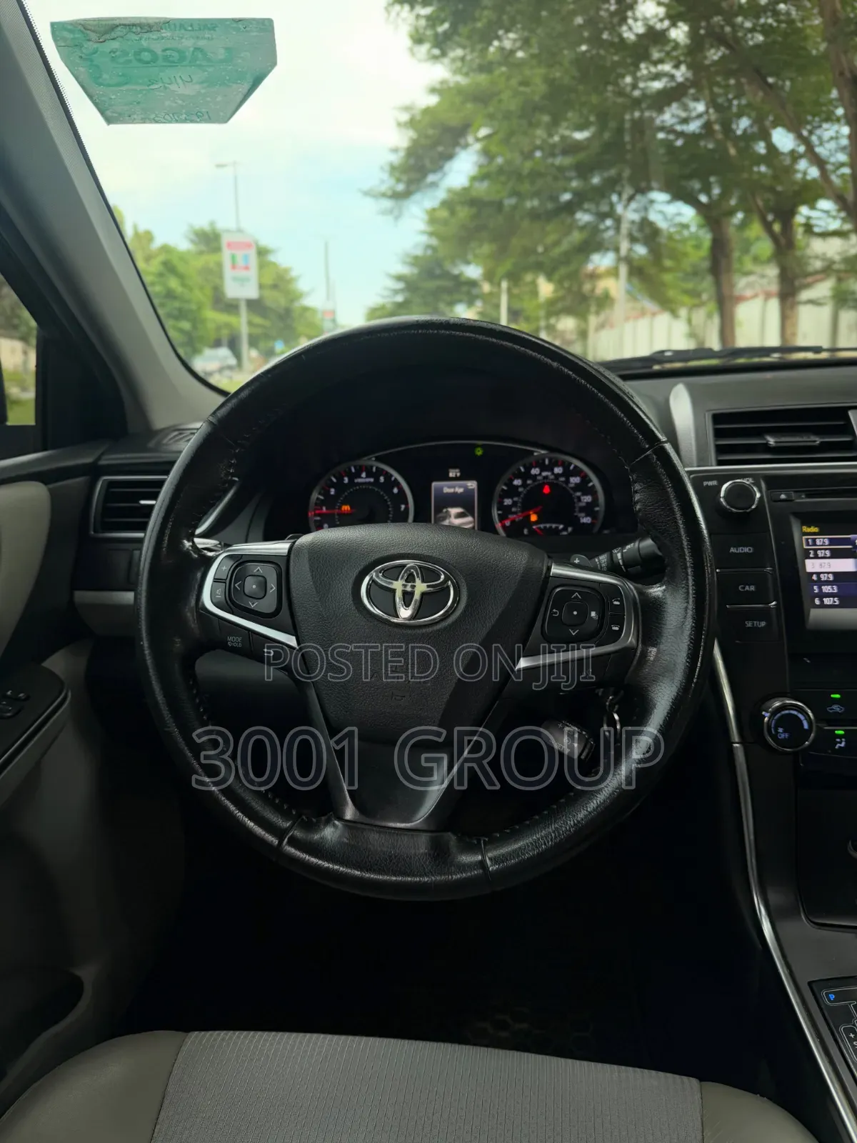 Toyota Camry 2016 Silver