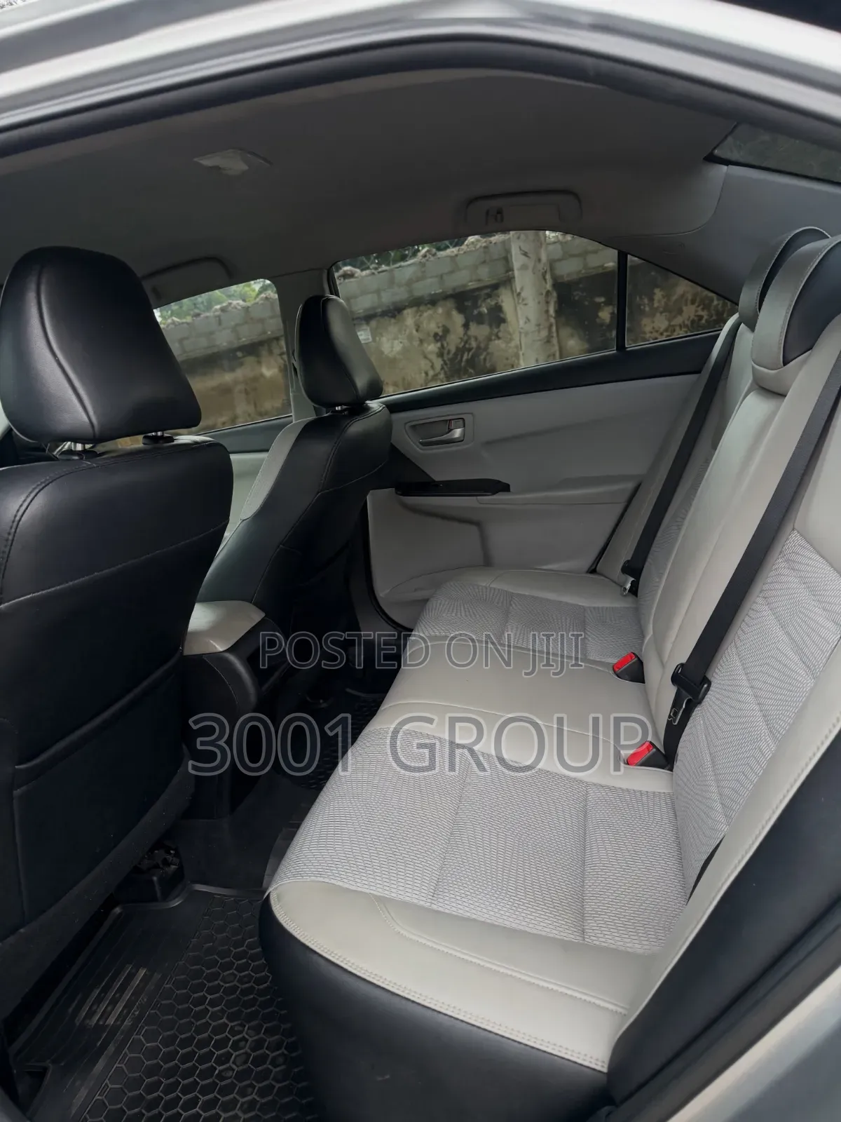 Toyota Camry 2016 Silver