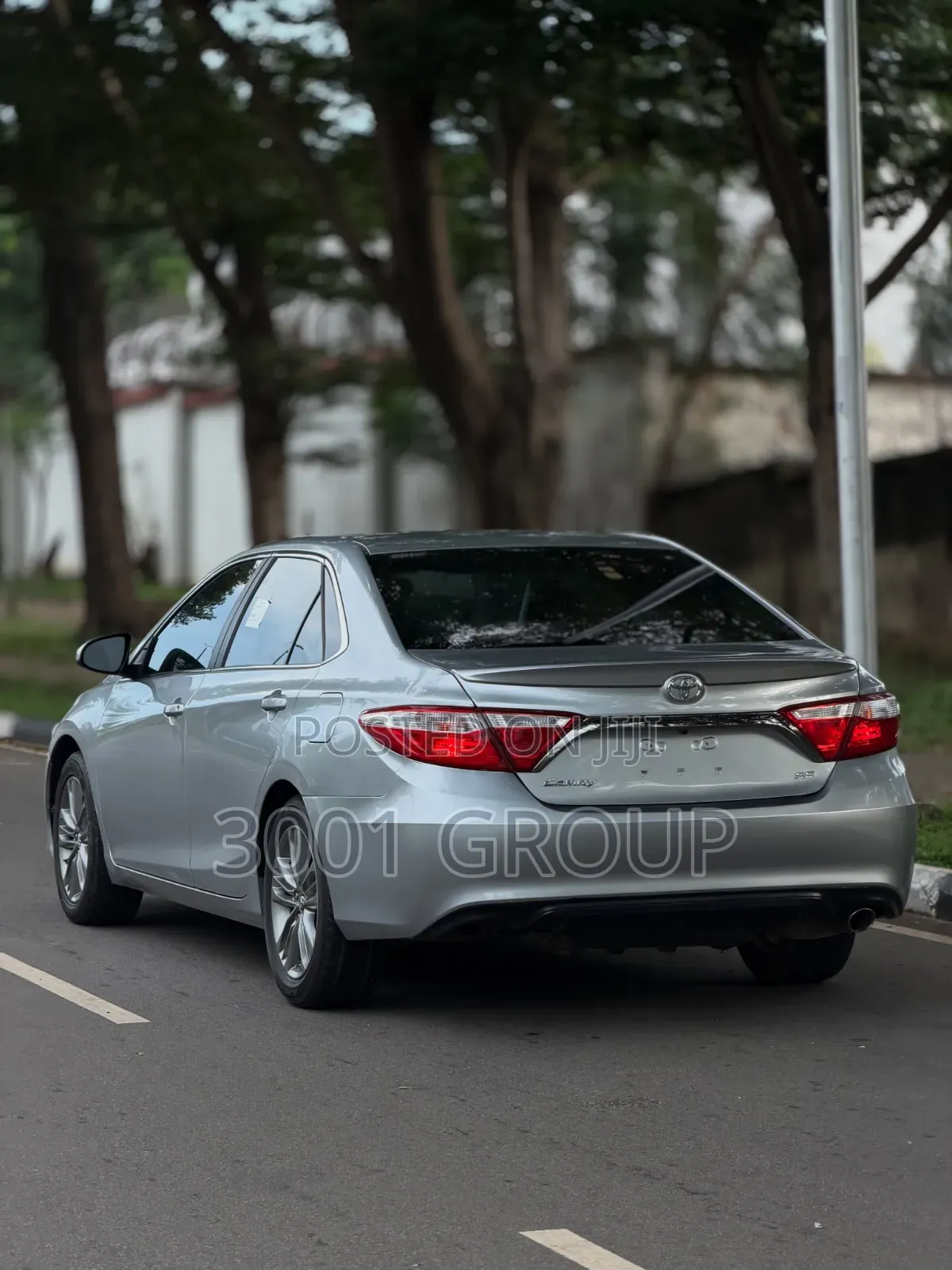 Toyota Camry 2016 Silver
