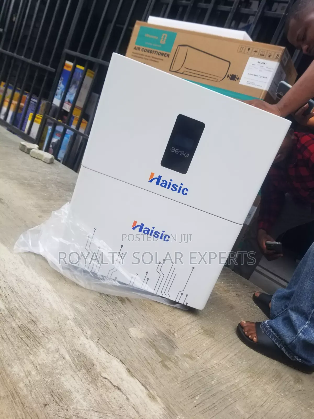Haisic All -in-1 Stackable System, 4.2kva 8kwh Lithium Battery