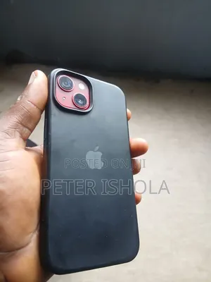 Apple iPhone 13 128 GB Red