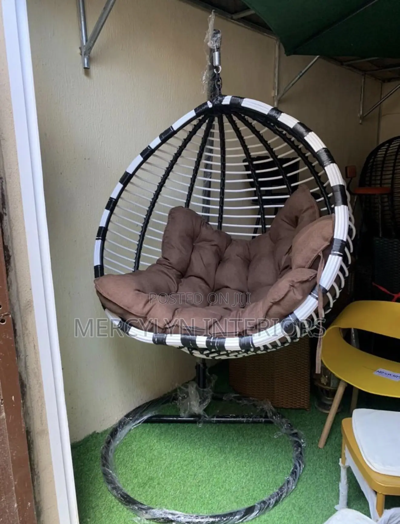 Basket Egg Swing