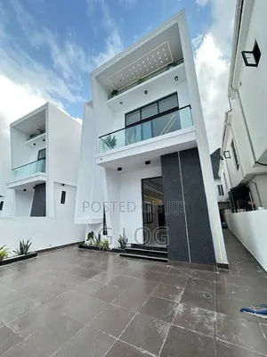 4bdrm Duplex in Orchid, Lagos Island / Lagos Island for sale