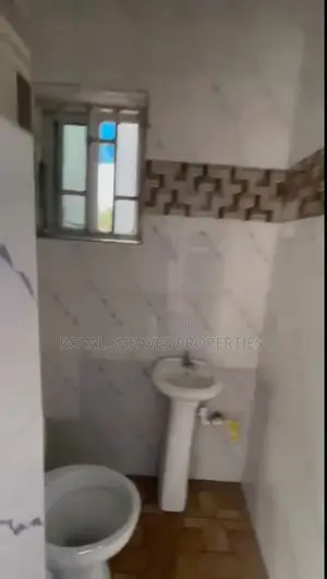 1bdrm Apartment in Rumueme for rent