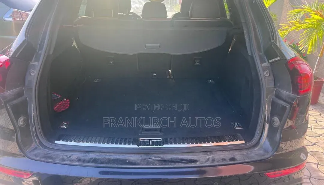 Porsche Cayenne 2016 Black