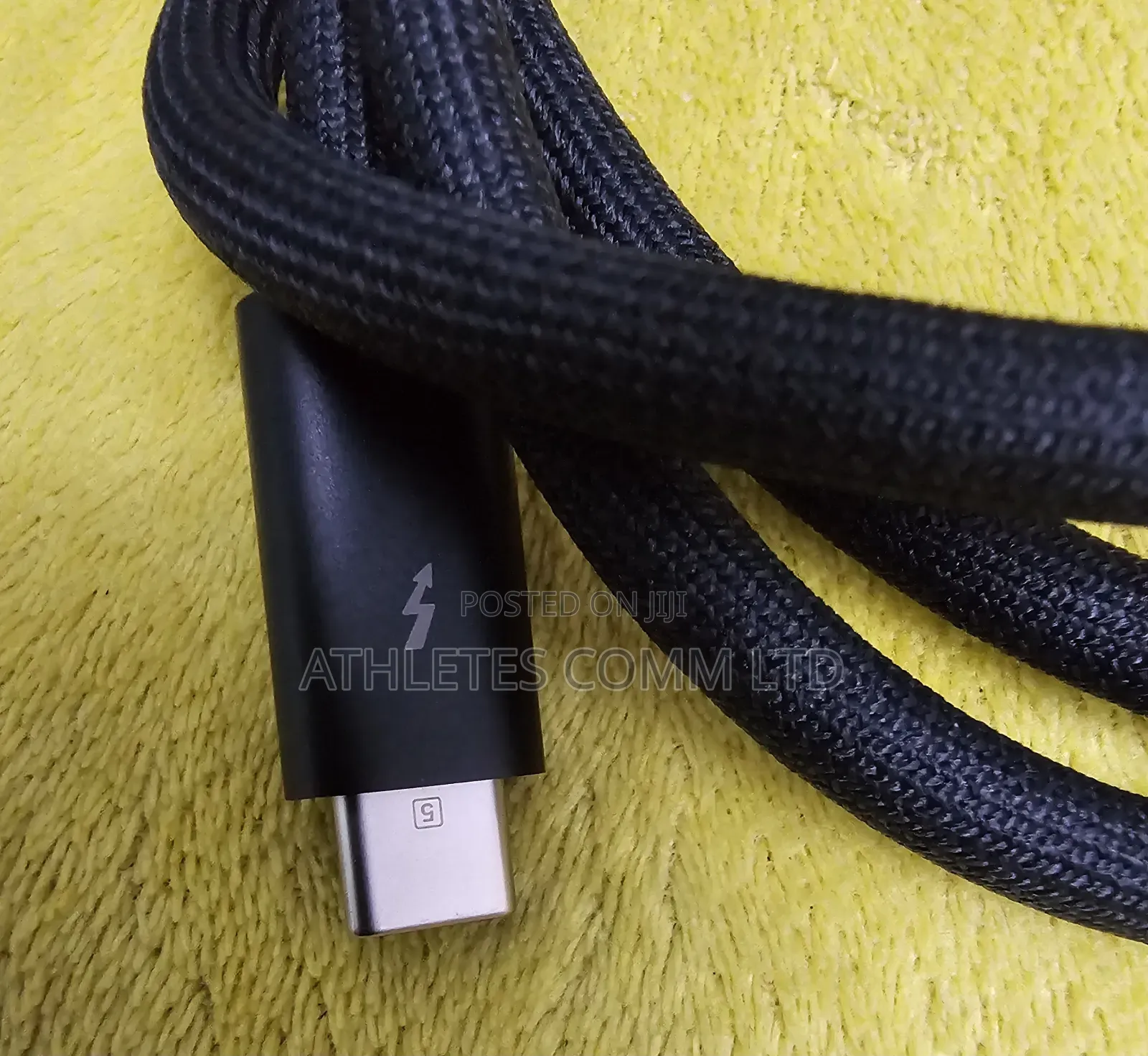 Apple Thunderbolt 5 (USB-C A3189 ) Pro Cable