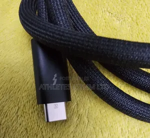 Apple Thunderbolt 5 (USB-C A3189 ) Pro Cable
