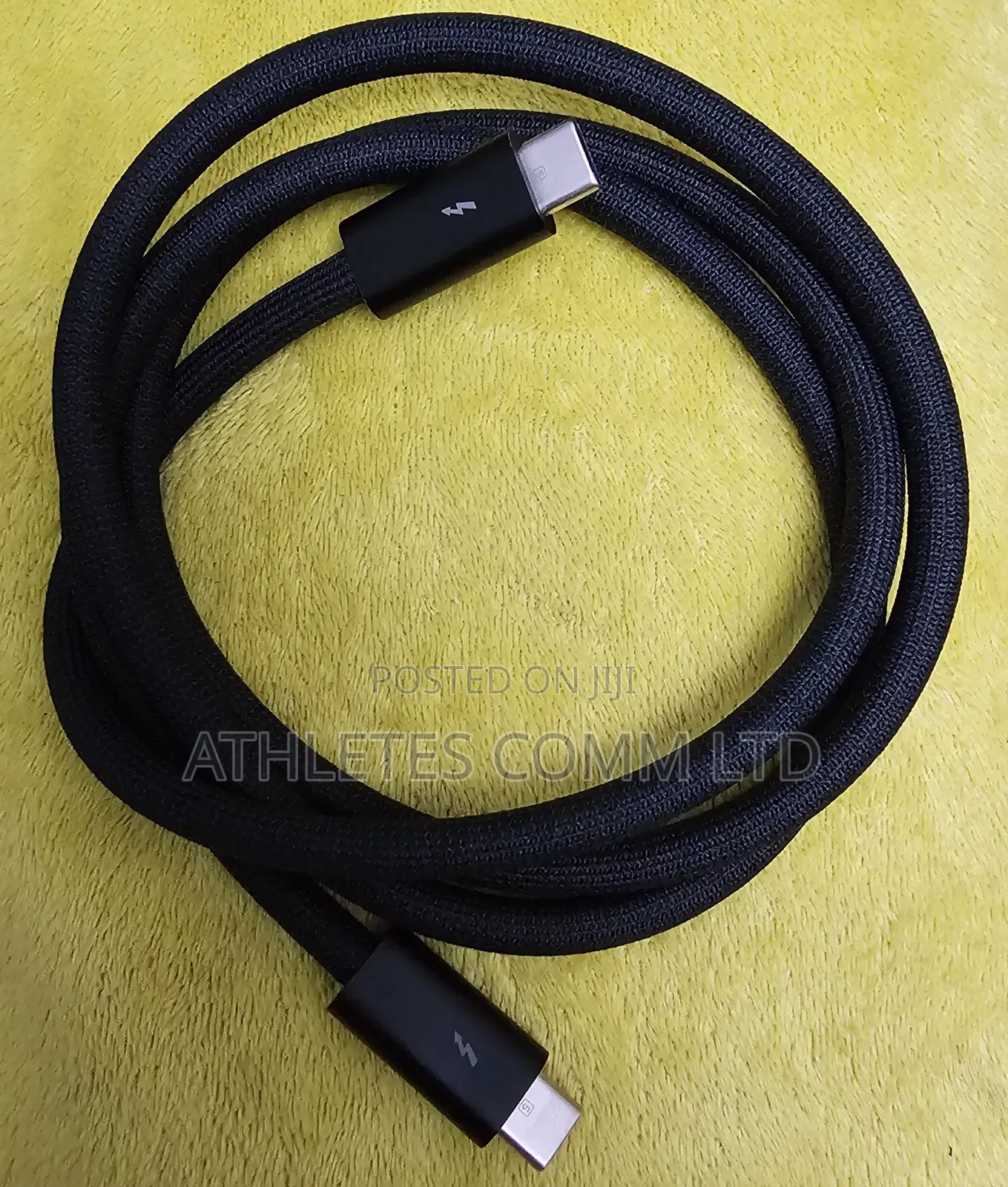 Apple Thunderbolt 5 (USB-C A3189 ) Pro Cable