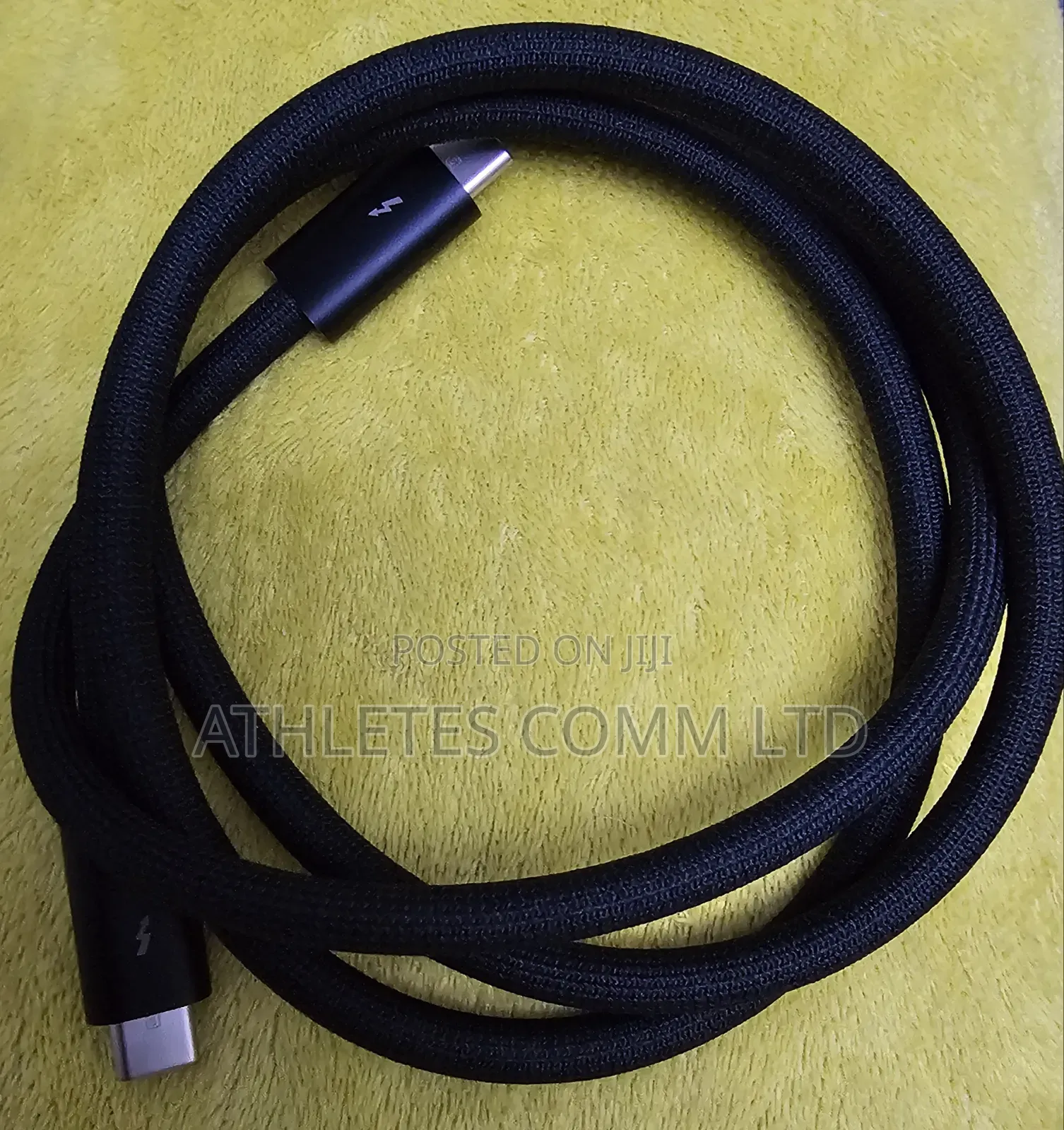 Apple Thunderbolt 5 (USB-C A3189 ) Pro Cable