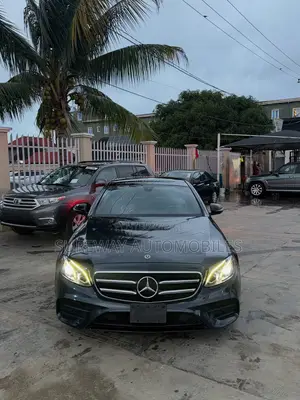 Mercedes-Benz E300 2019 Black