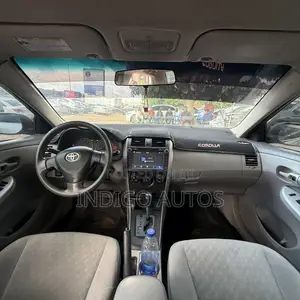 Toyota Corolla 2009 Silver