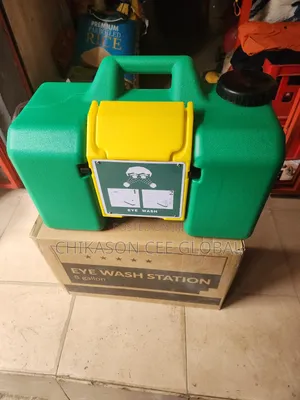 30 Liters of Vaultex Eye Wash Station