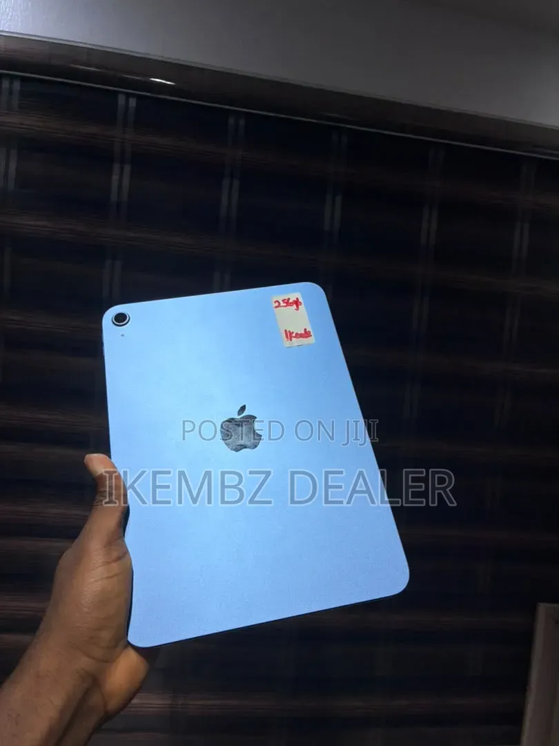 New Apple iPad (2025) 128 GB Blue