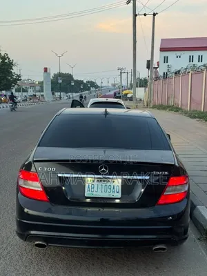 Mercedes-Benz C300 2011 Black