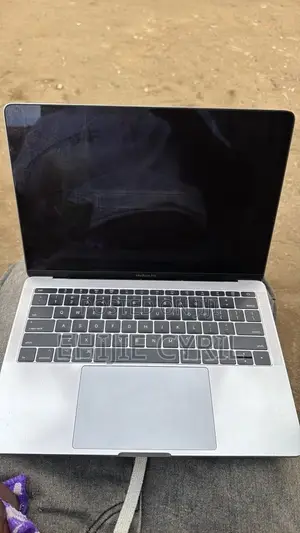 Laptop Apple MacBook Pro 2017 8GB Intel Core i5 SSD 128GB