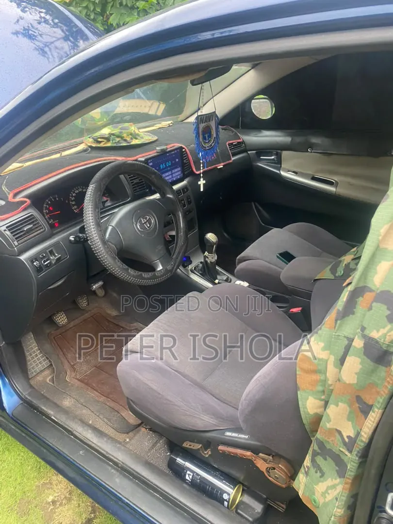 Toyota Corolla 2004 Blue