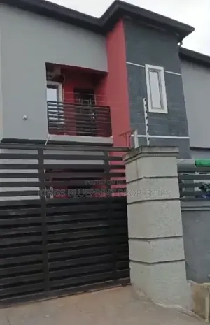 1bdrm Apartment in Okuikpere, Warri for sale